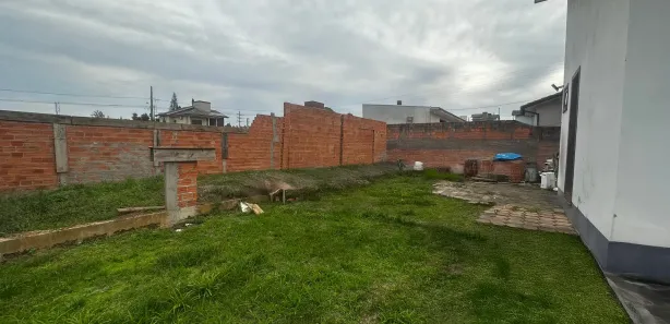 Casa com 2 Quartos para alugar, 60m² no Vila Nova Esperança, Criciúma
