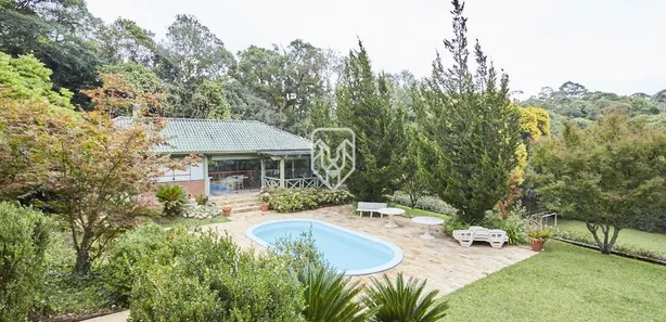 Fazenda / Sítio / Chácara com 4 Quartos à venda, 800m² no Guarani, Colombo