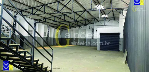 Galpão / Depósito / Armazém para alugar, 635m² no Jardim São Miguel, Taboão da Serra
