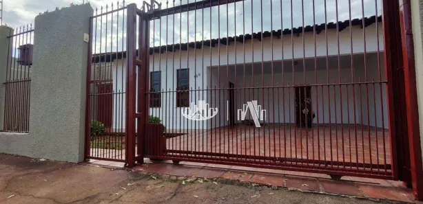 Casa com 3 Quartos à venda, 166m² no Leonor, Londrina
