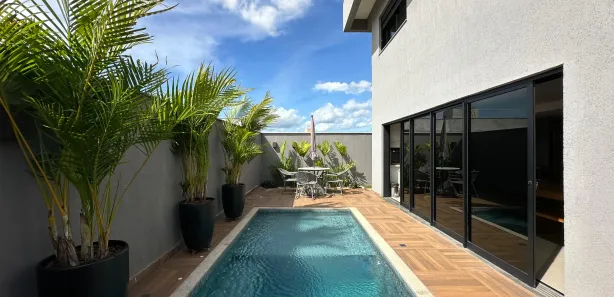 Sobrado com 4 Quartos à venda, 210m² no Jardins Capri, Senador Canedo