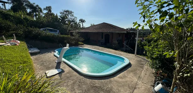 Fazenda / Sítio / Chácara com 3 Quartos à venda, 1000m² no Ibiúna, Ibiúna