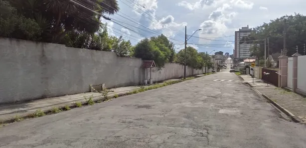 Terreno / Lote / Condomínio à venda, 650m² no Centro, Campo Largo