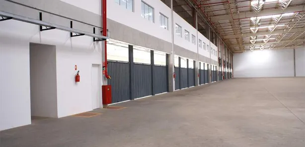 Galpão / Depósito / Armazém para alugar, 6280m² no Chácaras Bartira, Embu das Artes