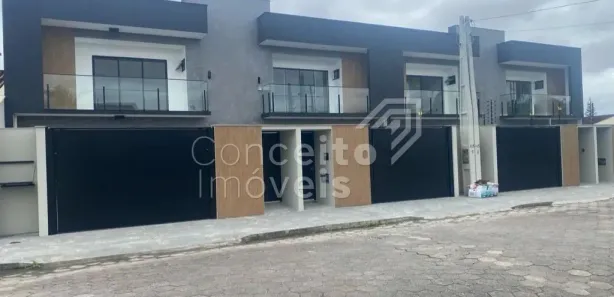 Sobrado com 3 Quartos à venda, 195m² no Floresta, Joinville