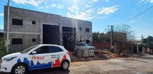Galpão / Depósito / Armazém para alugar, 200m² no Ideal, Londrina