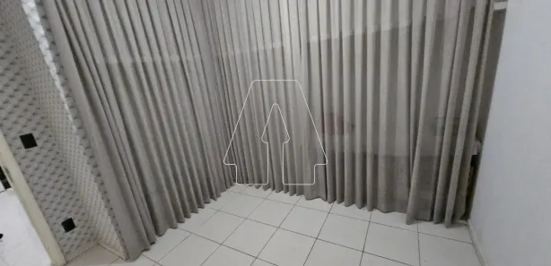 Sobrado com 4 Quartos para alugar, 224m² no São Vicente, Araçatuba
