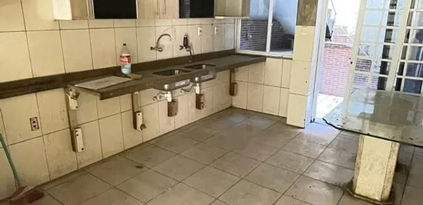 Sobrado com 4 Quartos à venda, 200m² no Centro, Nova Iguaçu