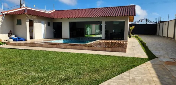Fazenda / Sítio / Chácara com 4 Quartos para alugar, 1600m² no Campina do Taquaral, São José dos Pinhais