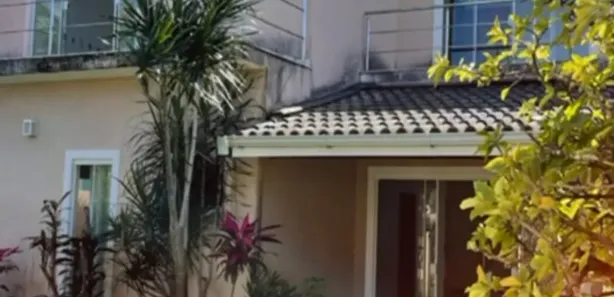 Casa de Condomínio com 4 Quartos para venda ou aluguel, 160m² no Buraquinho, Lauro de Freitas