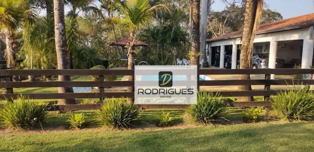 Fazenda / Sítio / Chácara com 3 Quartos à venda, 765m² no Alambari, Alambari