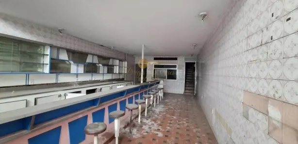 Loja / Salão / Ponto Comercial à venda, 145m² no Várzea, Teresópolis