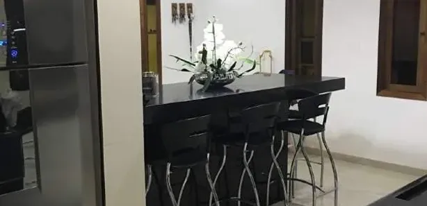 Casa com 2 Quartos para alugar, 600m² no Maria Auxiliadora, Embu das Artes