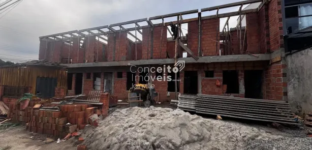 Sobrado com 3 Quartos à venda, 98m² no Vila Nova, Joinville