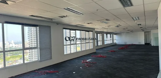 Conjunto Comercial / Sala com 2 Quartos para alugar, 596m² no Sítio Tamboré Alphaville, Barueri