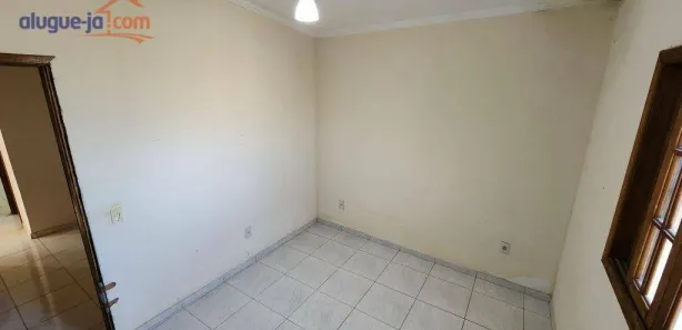 Fazenda / Sítio / Chácara com 4 Quartos à venda, 180m² no Chácara Marambaia, Caçapava