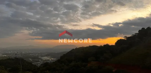 Fazenda / Sítio / Chácara com 1 Quarto à venda, 600m² no Jardim Primavera, Duque de Caxias