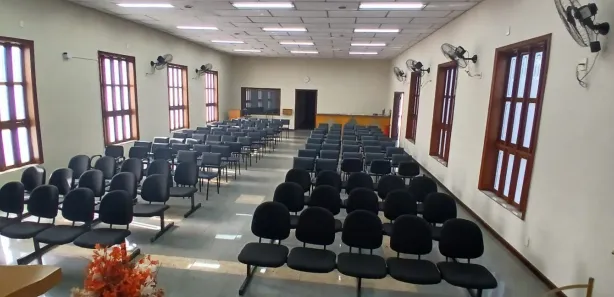 Loja / Salão / Ponto Comercial com 1 Quarto à venda, 216m² no Coelho, São Gonçalo