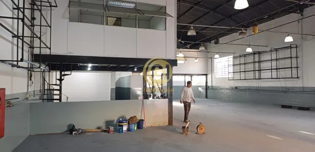 Galpão / Depósito / Armazém com 2 Quartos para alugar, 545m² no Jardim Esper, Jacareí