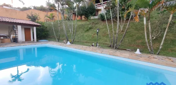 Fazenda / Sítio / Chácara com 7 Quartos à venda, 4000m² no , Mairinque