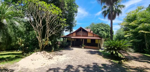 Fazenda / Sítio / Chácara com 3 Quartos à venda, 13500m² no Loteamento Colina do Conde, Cachoeiras de Macacu