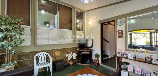 Casa de Condomínio com 3 Quartos à venda, 95m² no Golfe, Teresópolis