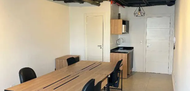 Conjunto Comercial / Sala para alugar, 31m² no Cristo Rei, Curitiba
