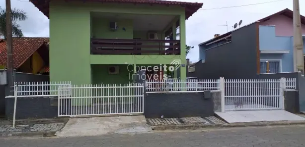 Sobrado com 8 Quartos à venda, 268m² no Do Ubatuba, São Francisco do Sul