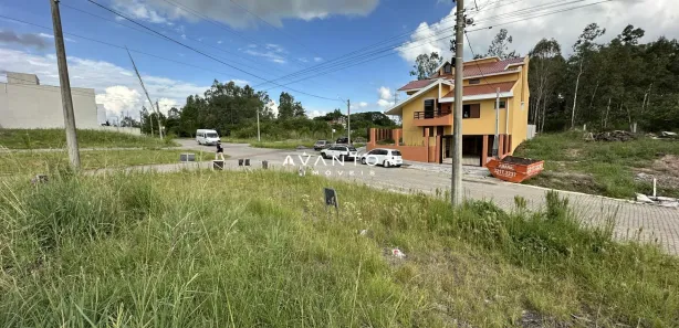 Terreno / Lote / Condomínio à venda, 354m² no São José, Santa Maria