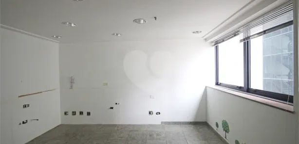 Conjunto Comercial / Sala à venda, 33m² no Santa Cecília, São Paulo