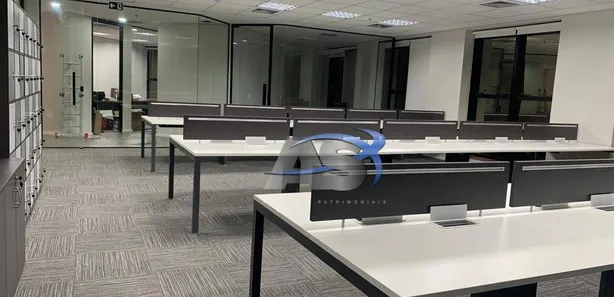 Conjunto Comercial / Sala para alugar, 250m² no Vila Olímpia, São Paulo