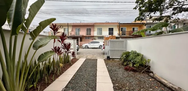 Casa com 2 Quartos para alugar, 72m² no Itacolomi, Balneário Piçarras