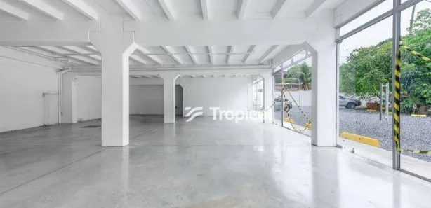Conjunto Comercial / Sala para alugar, 50m² no Velha Central, Blumenau