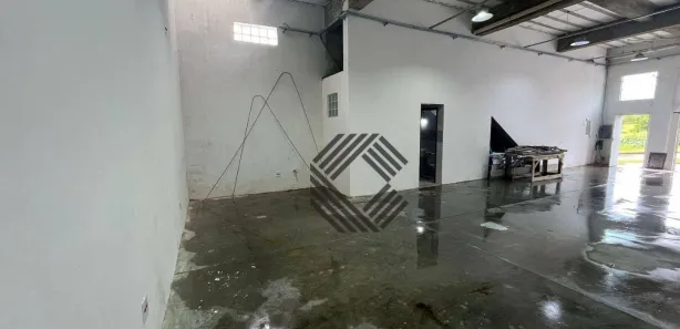 Loja / Salão / Ponto Comercial para alugar, 101m² no Vila Dominguinho, Votorantim