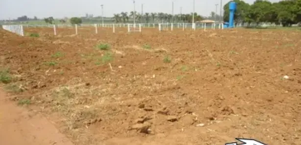 Fazenda / Sítio / Chácara com 3 Quartos para alugar, 600m² no Jardim Jockey Clube, São Carlos
