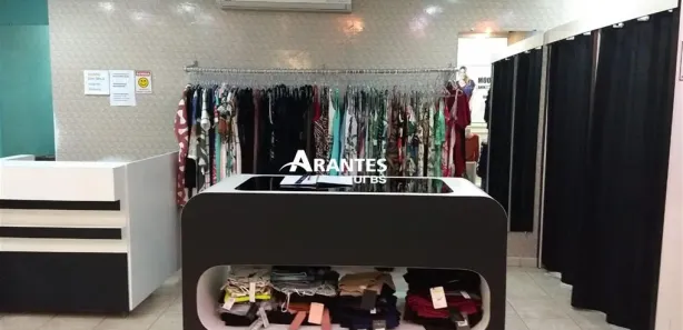 Loja / Salão / Ponto Comercial à venda, 44m² no Tabajaras, Uberlândia
