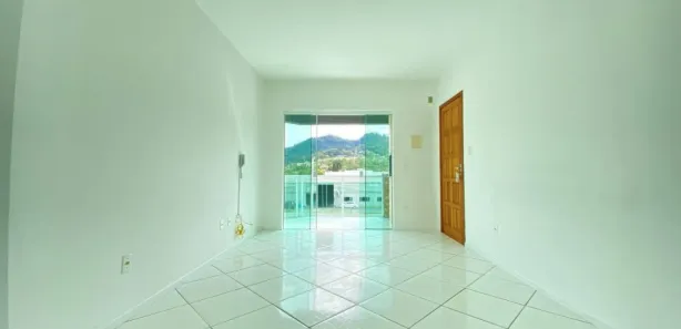 Apartamento com 2 Quartos para alugar, 85m² no Velha Central, Blumenau