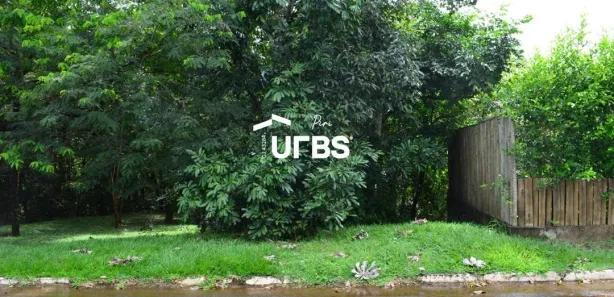 Terreno / Lote / Condomínio à venda, 379m² no Pirenópolis, Pirenópolis
