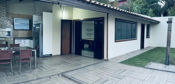Casa de Condomínio com 5 Quartos para alugar, 200m² no Busca Vida (Abrantes), Camaçari