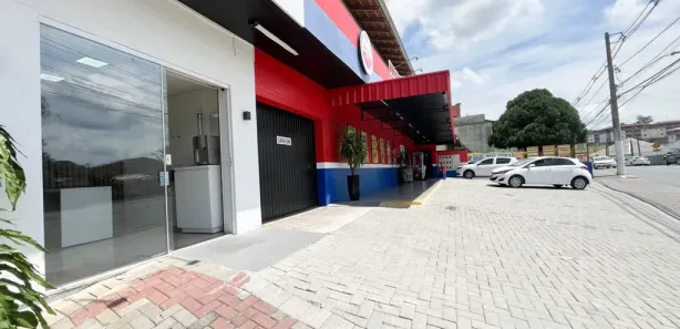 Conjunto Comercial / Sala para alugar, 65m² no Água Verde, Blumenau