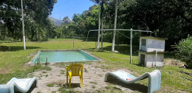 Fazenda / Sítio / Chácara com 10 Quartos à venda, 114820520m² no Taquara, Duque de Caxias