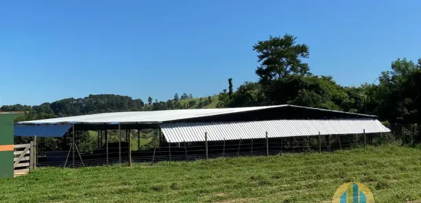 Fazenda / Sítio / Chácara com 5 Quartos à venda, 26000m² no Centro, Mairinque
