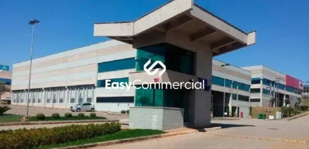 Galpão / Depósito / Armazém para venda ou aluguel, 1313m² no Jardim García, Campinas