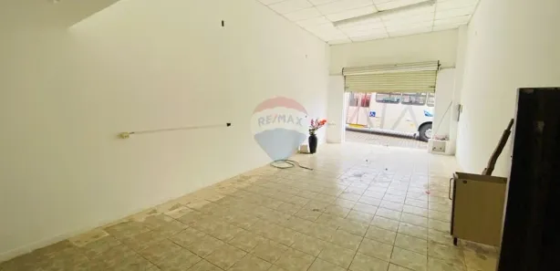 Loja / Salão / Ponto Comercial para alugar, 68m² no Centro, Atibaia