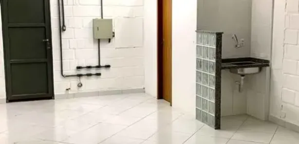Conjunto Comercial / Sala para alugar, 40m² no Aterrado, Volta Redonda