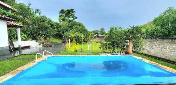 Fazenda / Sítio / Chácara com 3 Quartos à venda, 100m² no Engenheiro Passos, Resende