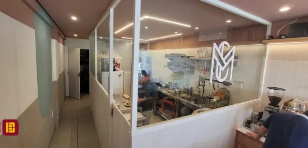 Loja / Salão / Ponto Comercial à venda, 44m² no Trindade, Florianópolis