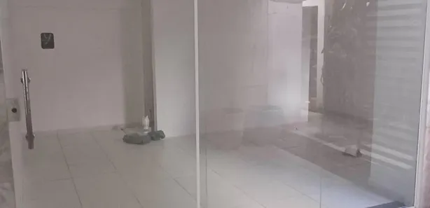 Loja / Salão / Ponto Comercial para alugar, 50m² no Centro, Macaé