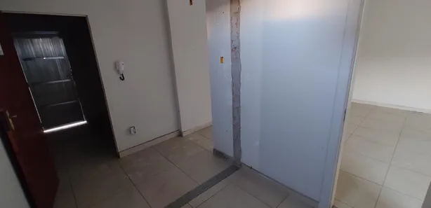 Galpão / Depósito / Armazém com 4 Quartos à venda, 628m² no Vila Mury, Volta Redonda
