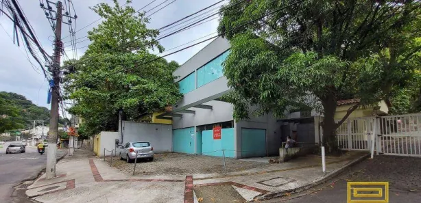 Prédio Inteiro para alugar, 440m² no São Francisco, Niterói